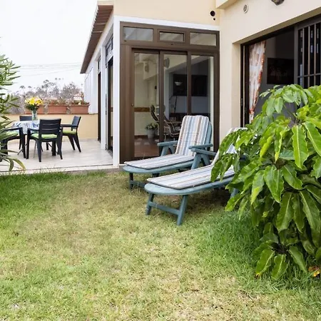 شقة Fewo-solymar-mit-2-schlafzimmern-2-baedern-eigener-terrasse-und-garten-meerblick-pool-parkplatz